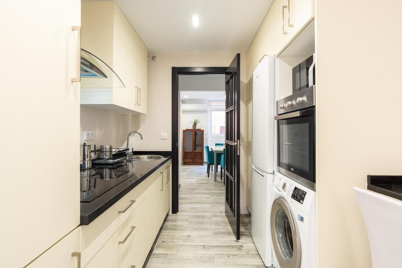 Faro, Bonito Apartamento En La Malagueta Malaga Luaran gambar