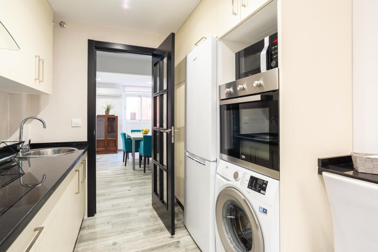 Faro, Bonito Apartamento En La Malagueta Malaga Luaran gambar