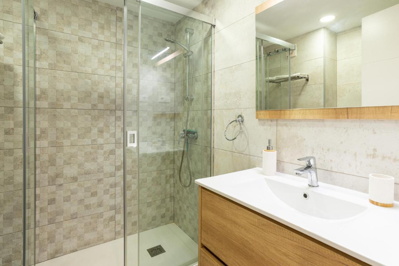 Faro, Bonito Apartamento En La Malagueta Malaga Luaran gambar